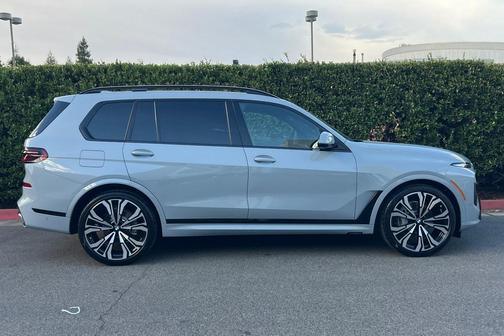 2026 BMW X7 xDrive40i