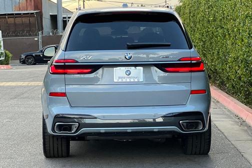 2026 BMW X7 xDrive40i