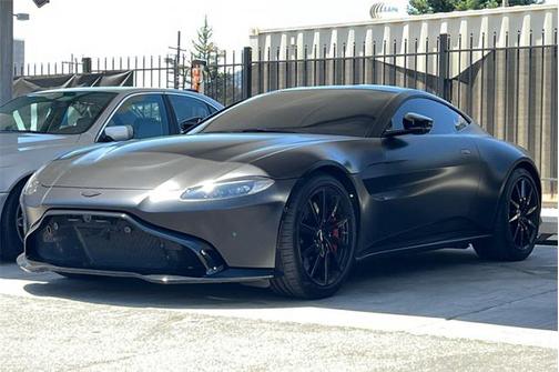 2020 Aston Martin Vantage Base
