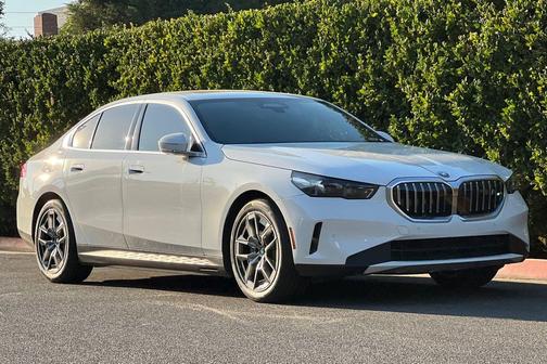 2024 BMW i5 eDrive40