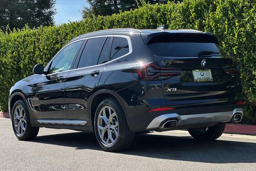 Black Sapphire Metallic 2024 BMW X3 xDrive30i