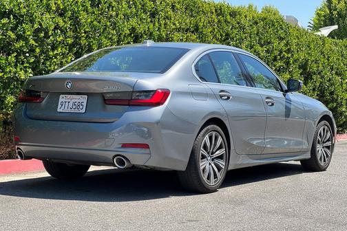 Skyscraper Grey Metallic 2025 BMW 330 xDrive