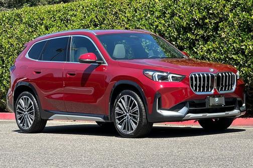 Vegas Red Metallic 2026 BMW X1 xDrive28i