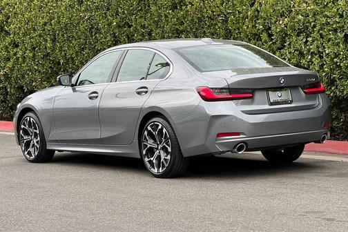 2025 BMW 330 i