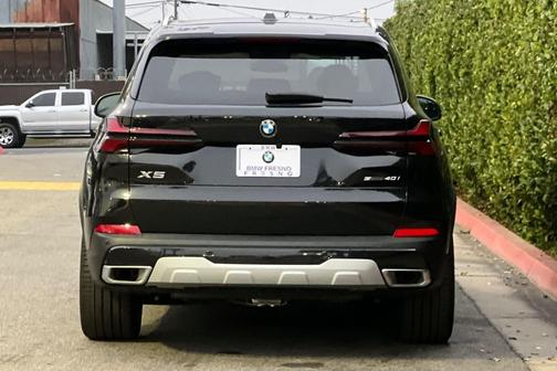 2026 BMW X5 sDrive40i