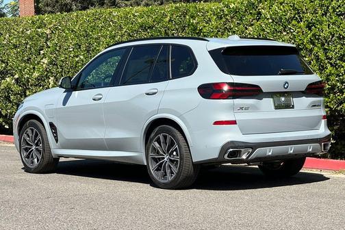 Brooklyn Grey Metallic 2026 BMW X5 PHEV xDrive50e