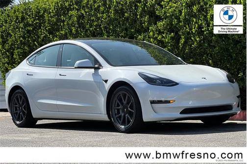 2022 Tesla Model 3 Standard Range