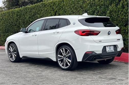 2022 BMW X2 M35i