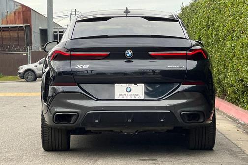 2022 BMW X6 xDrive40i