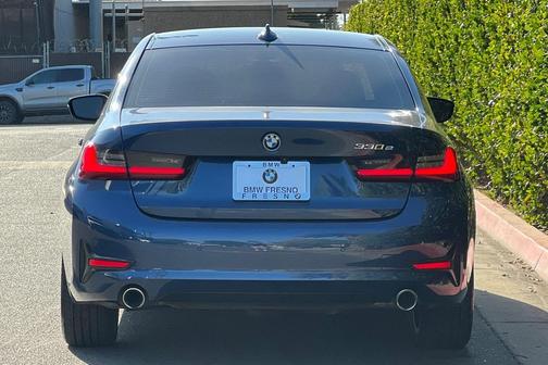 2022 BMW 330e Base