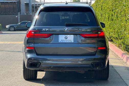 2022 BMW X7 xDrive40i