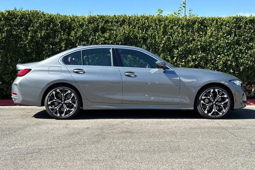 2025 BMW 330 i