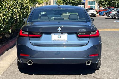 2025 BMW 330 i