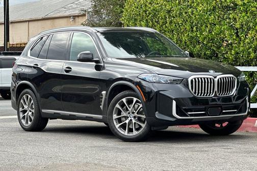 Black Sapphire Metallic 2026 BMW X5 xDrive40i