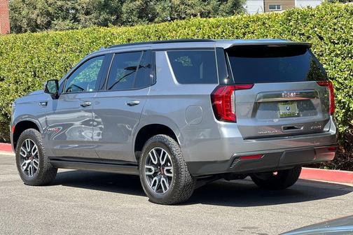 2021 GMC Yukon 4WD AT4