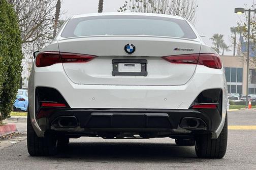 2026 BMW M440 i