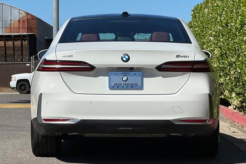 2026 BMW 540 xDrive