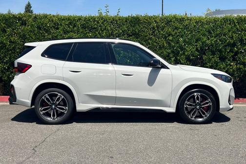 Alpine White 2026 BMW X1 M35i