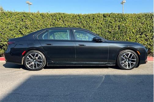 2024 BMW i7 xDrive60
