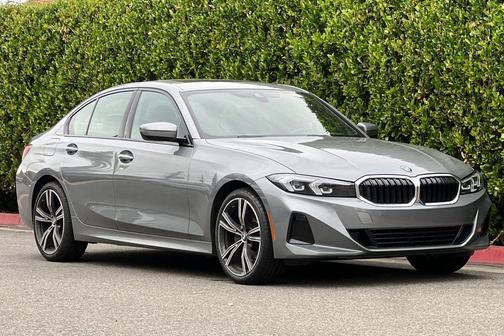 Skyscraper Grey Metallic 2023 BMW 330 330i