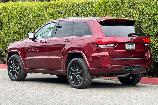 2021 Jeep Grand Cherokee Laredo