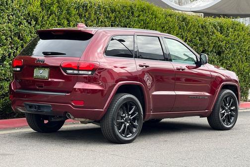 2021 Jeep Grand Cherokee Laredo