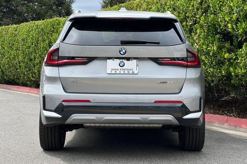 Space Silver Metallic 2026 BMW X1 xDrive28i