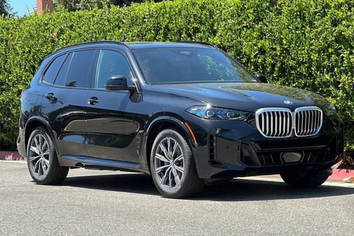 Black Sapphire Metallic 2026 BMW X5 PHEV xDrive50e