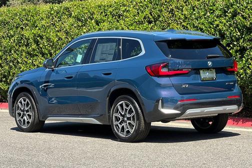 Night Dusk Blue Metallic 2026 BMW X1 xDrive28i