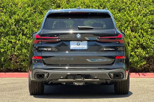 Black Sapphire Metallic 2026 BMW X5 PHEV xDrive50e