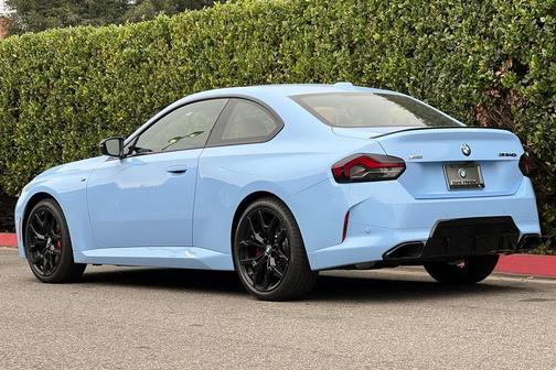 2026 BMW M240 i xDrive