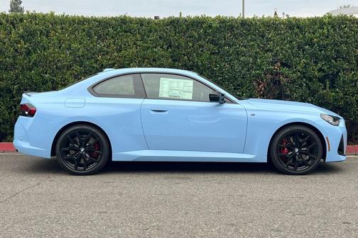 2026 BMW M240 i xDrive