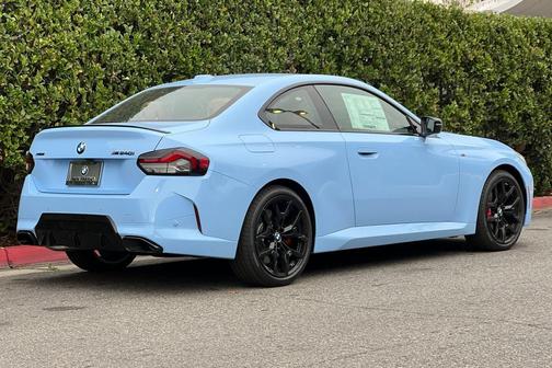 2026 BMW M240 i xDrive