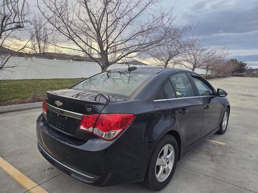 Champagne Silver Metallic 2015 Chevrolet Cruze 1LT