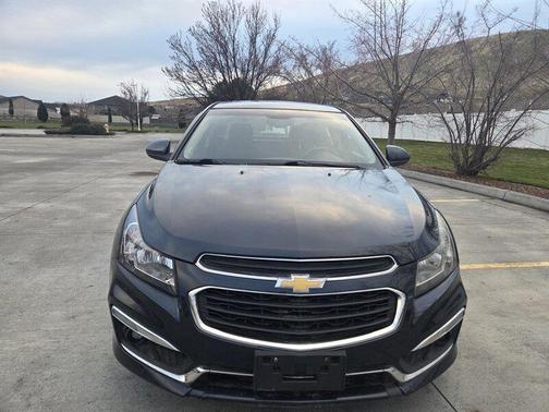 Champagne Silver Metallic 2015 Chevrolet Cruze 1LT