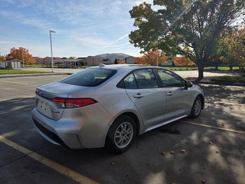 2021 Toyota Corolla Hybrid LE