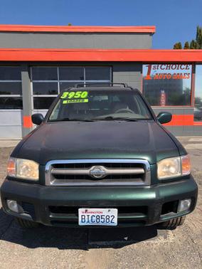 2001 Nissan Pathfinder LE