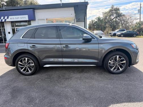 2023 Audi Q5 45 S line Premium