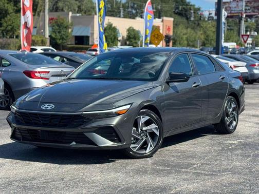 2025 Hyundai ELANTRA HEV SEL Sport