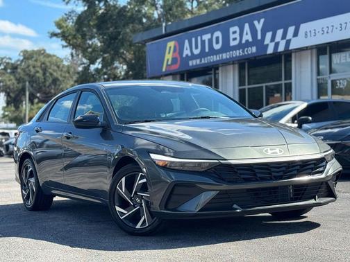 2025 Hyundai ELANTRA HEV SEL Sport