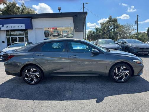 2025 Hyundai ELANTRA HEV SEL Sport
