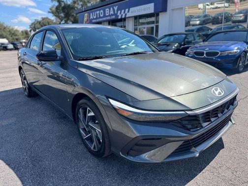 2025 Hyundai ELANTRA HEV SEL Sport