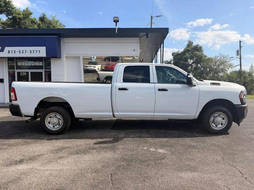 Bright White Clearcoat 2024 RAM 2500 Tradesman Crew Cab 4x2 8' Box