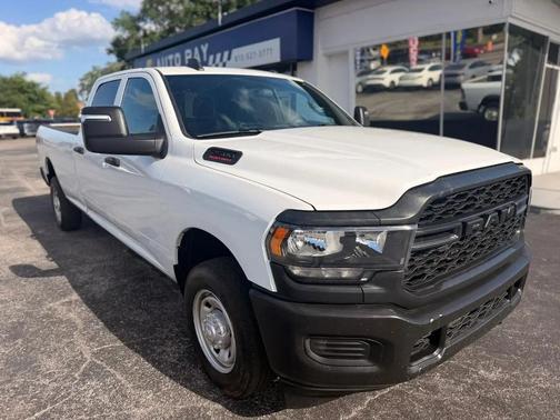 Bright White Clearcoat 2024 RAM 2500 Tradesman Crew Cab 4x2 8' Box