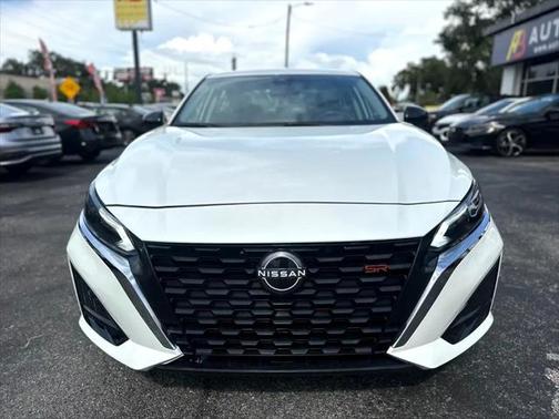 2024 Nissan Altima SR FWD