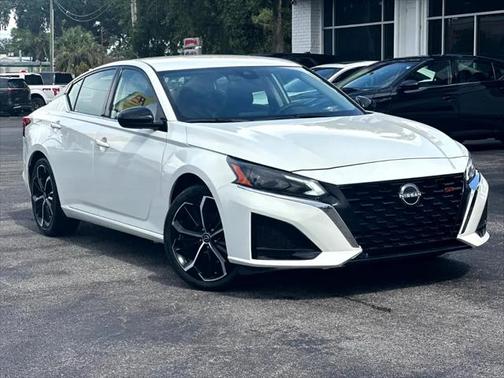 2024 Nissan Altima SR FWD