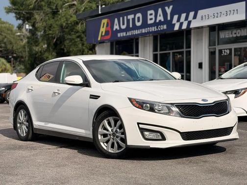 White 2015 Kia Optima LX
