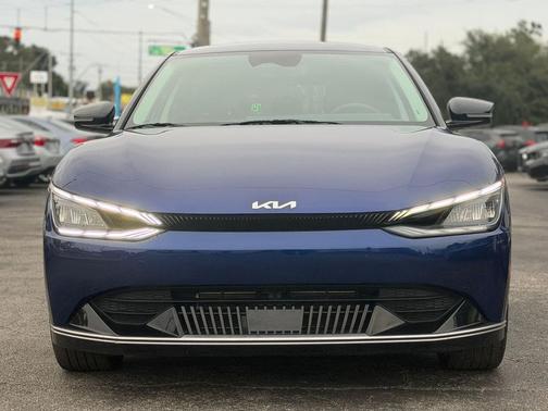 2024 Kia EV6 Wind