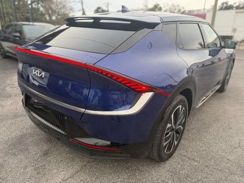 2024 Kia EV6 Wind