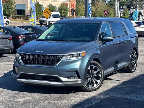 2023 Kia Carnival EX